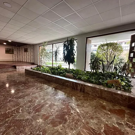 Nog - With Terrace And Pool In The Heart Of - Ac And Lift Lejlighed Torremolinos